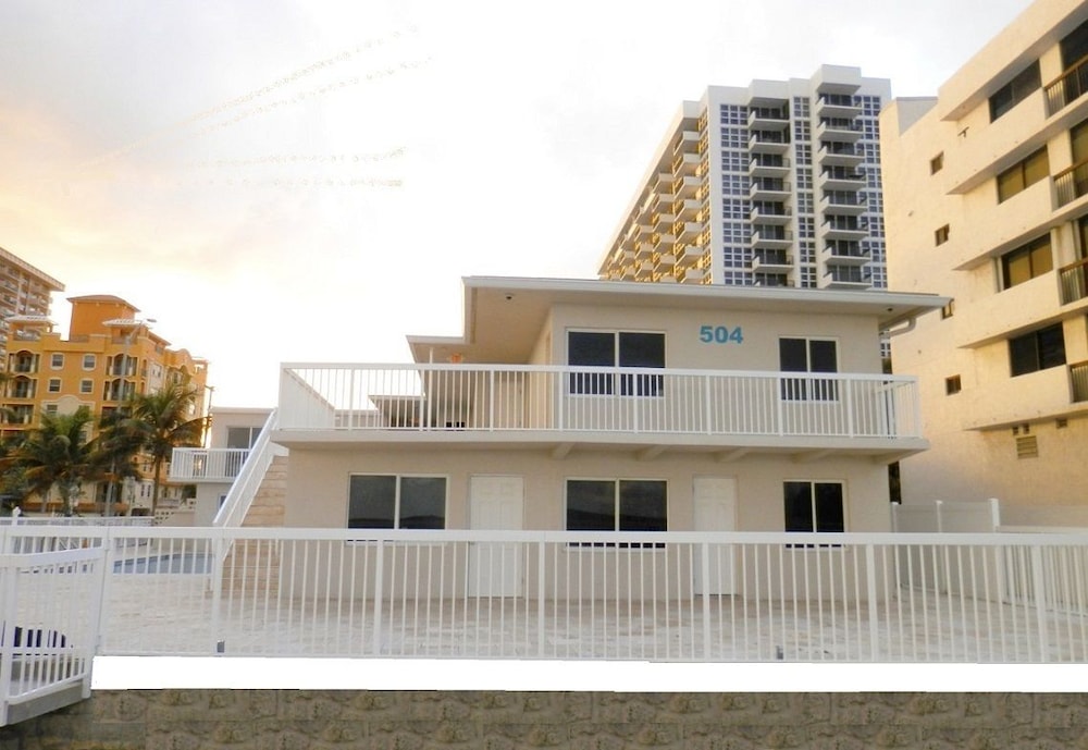 Hotel Le Cabanon Motel - Image 1