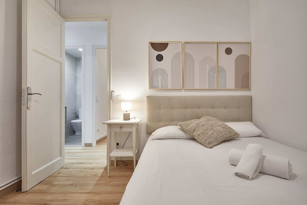 BBarcelona Calabria Flat