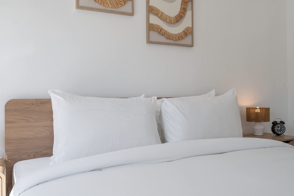Elegant 1-bedroom Apartment for 4 in Dubai Marina