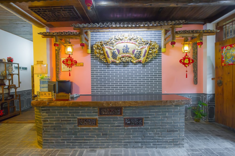 Yangshuo Scenic Mountain Retreat