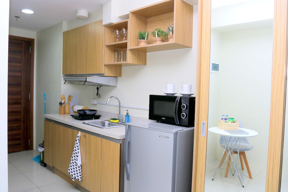 Cebu Vacations - Versteeg Vacations - Horizons 101 - Property Image 8