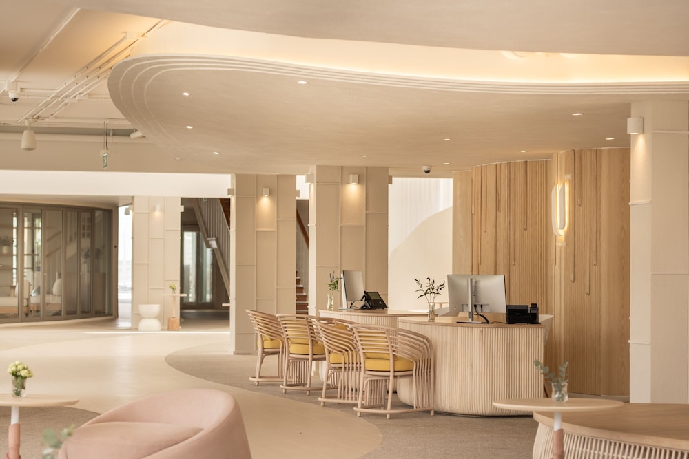 Hotel U Hua Hin - Image 1