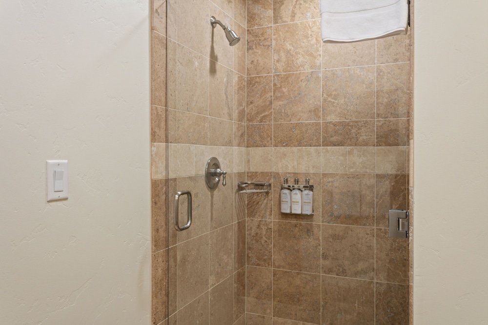 106 - Three Bedroom Shooting Star 3 Condo