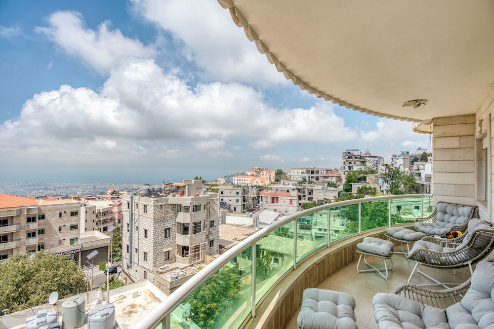 Veil 3-Bedroom Apartment in Aley