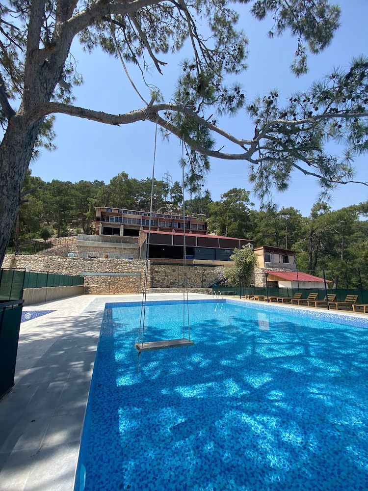 Saklıköyevleri