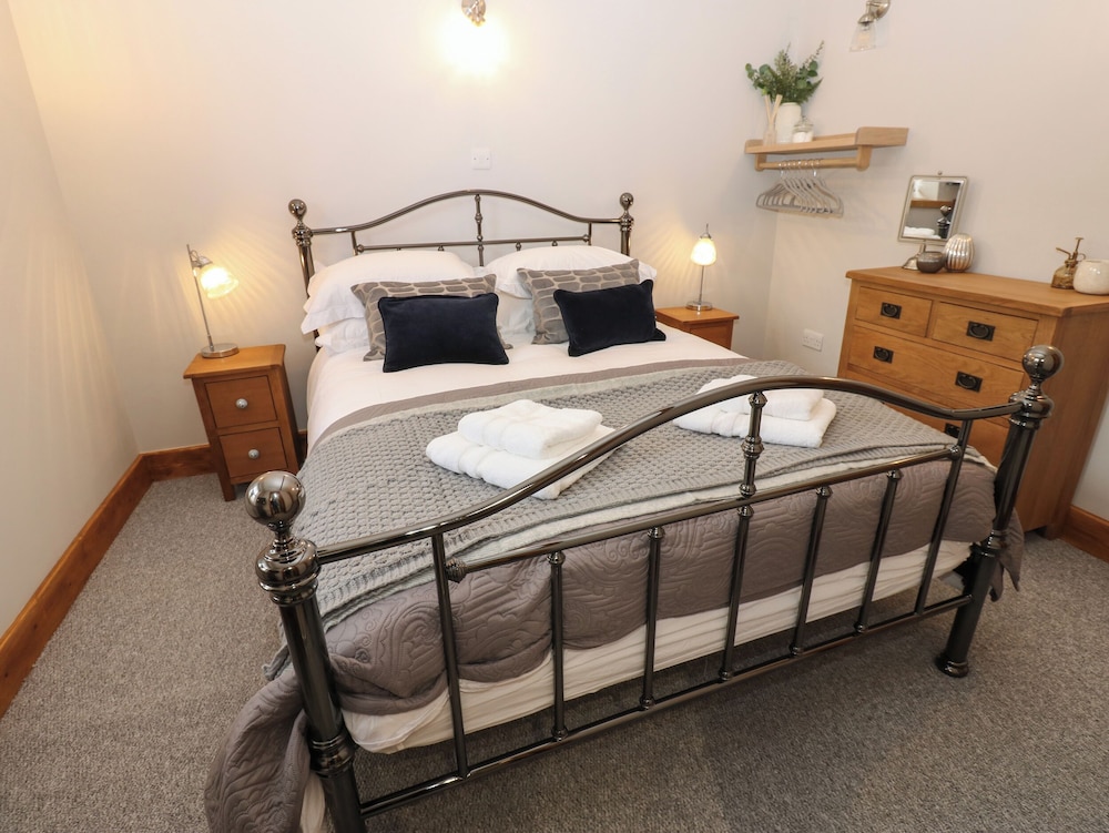 Larl Cottage