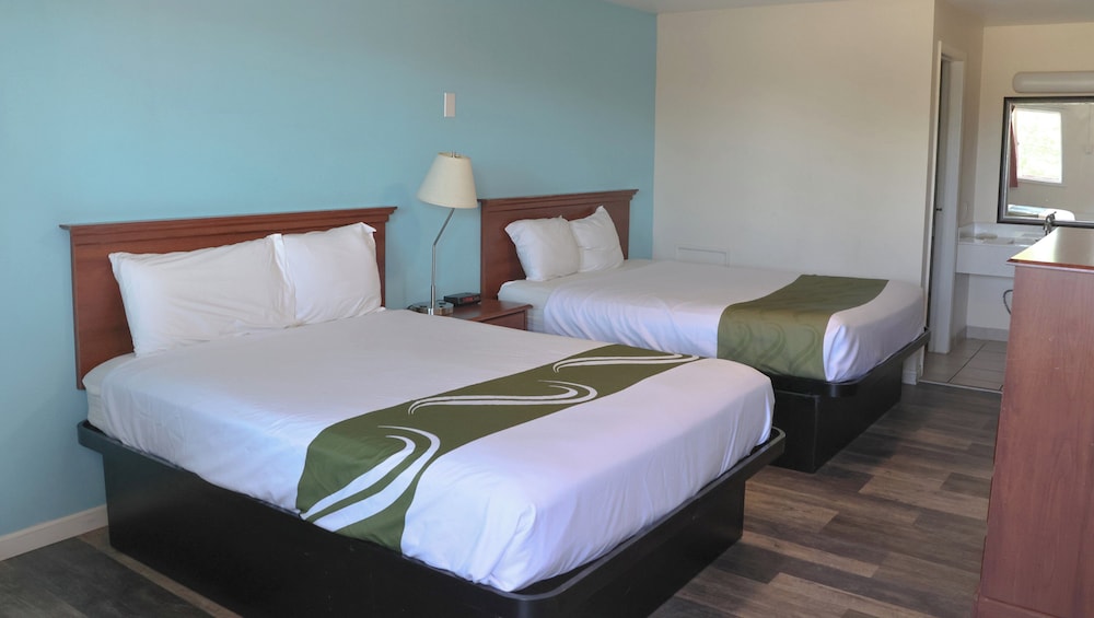 Mount Pleasant Vacations - Chippewa Motel - Property Image 5