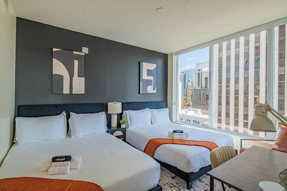 ROVE LIVING/KL - 44 Monroe