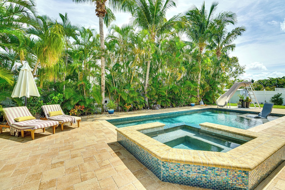 6 Mi to Beach: Family Oasis w/ Pool in Cape Coral