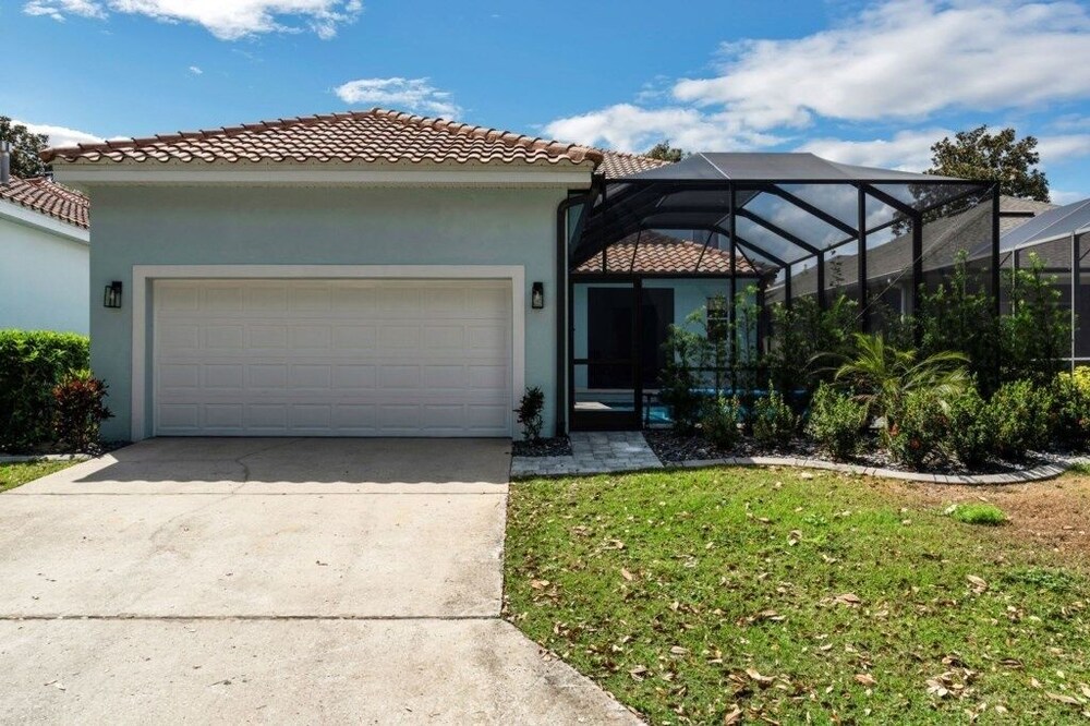 Beautiful 5 Bed Pool Home In Reunion-1223ms 5 Bedroom Home by RedAwning view 2