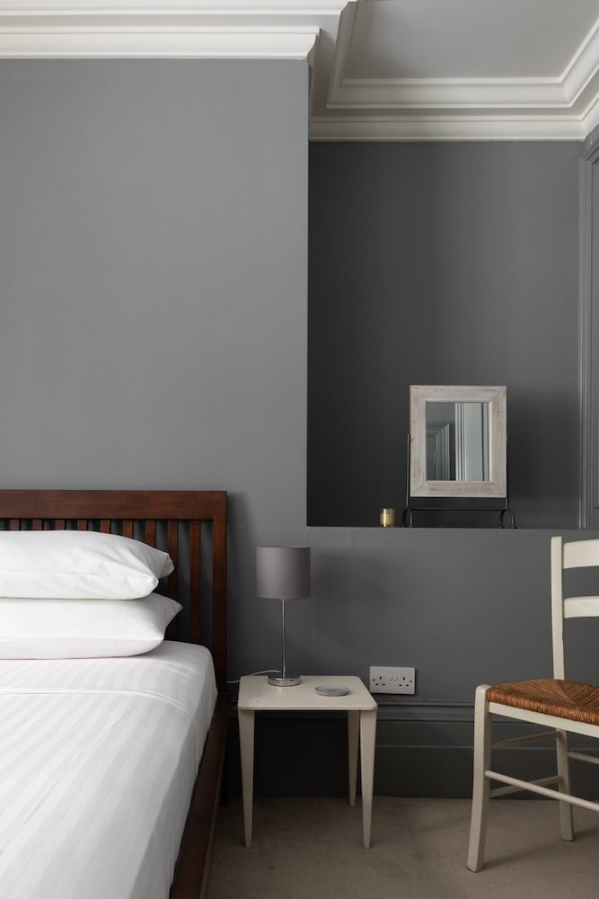 Manchester Street by Onefinestay