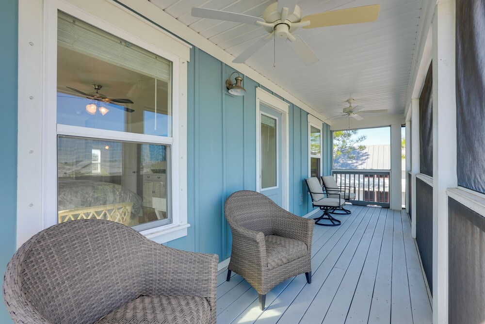 Steps to Shore: Windmark Beach Retreat w/ Balcony!