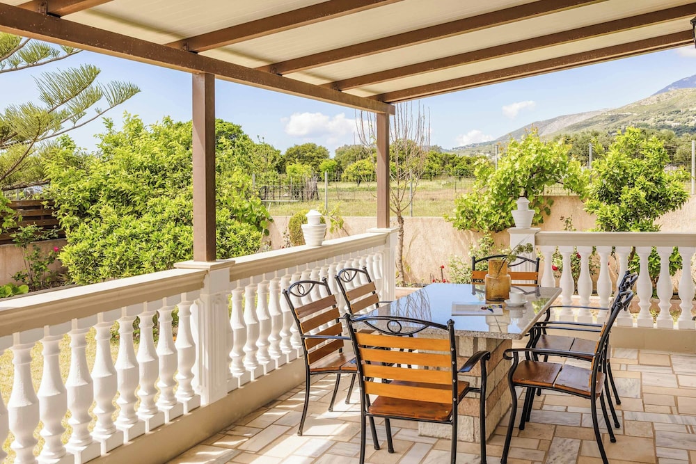 Villa Skala View