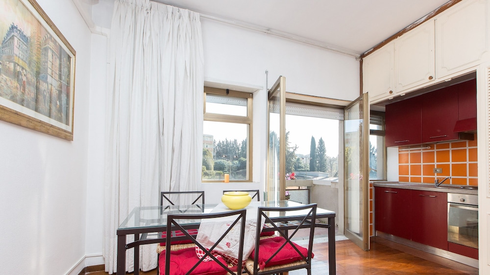 Rental in Rome Aurelia Antica