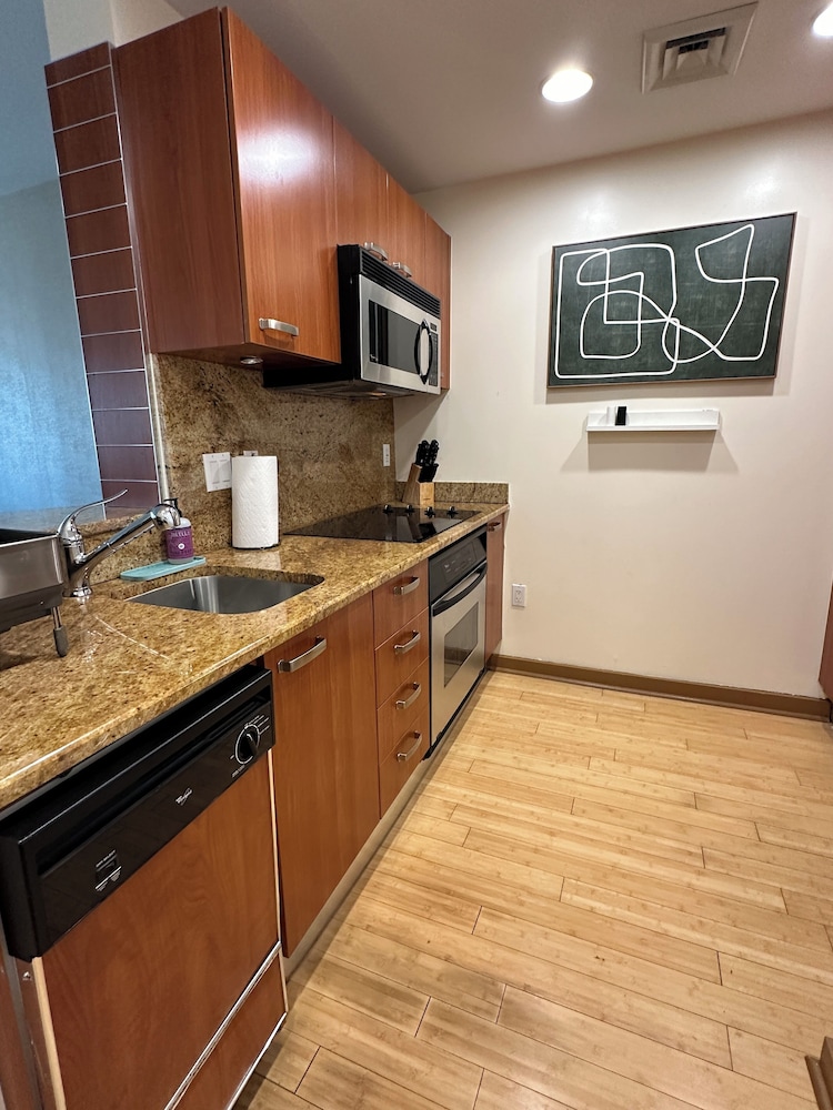 AKA Brickell Condo Free Parking by Palermo Home Miami