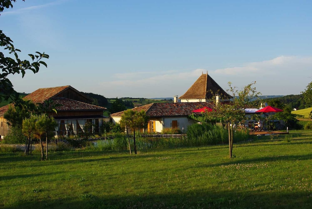 Le hameau des Coquelicots