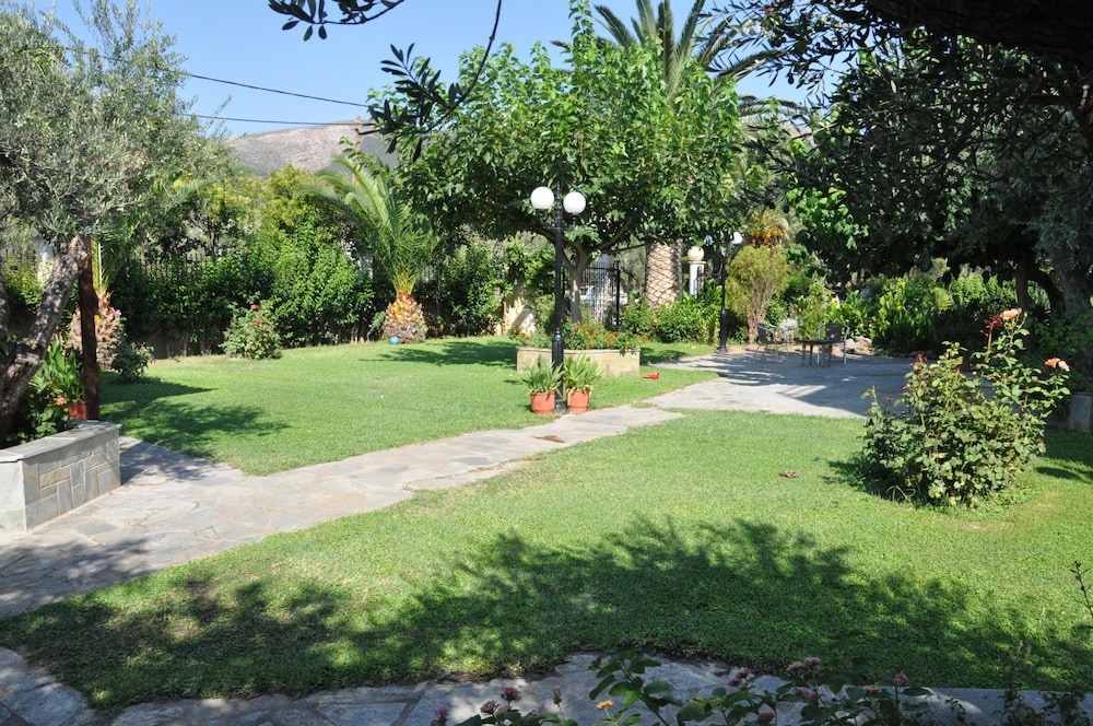 Villa Annilena en Dorida — other