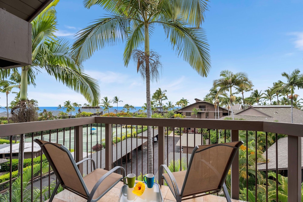 Fairway & Ocean Views - Updated Top Floor - AC- Vrkcv