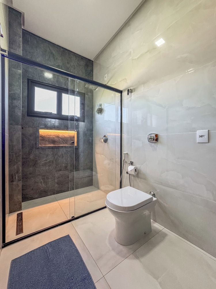 Mansão Luxo Lago - Caldas Novas