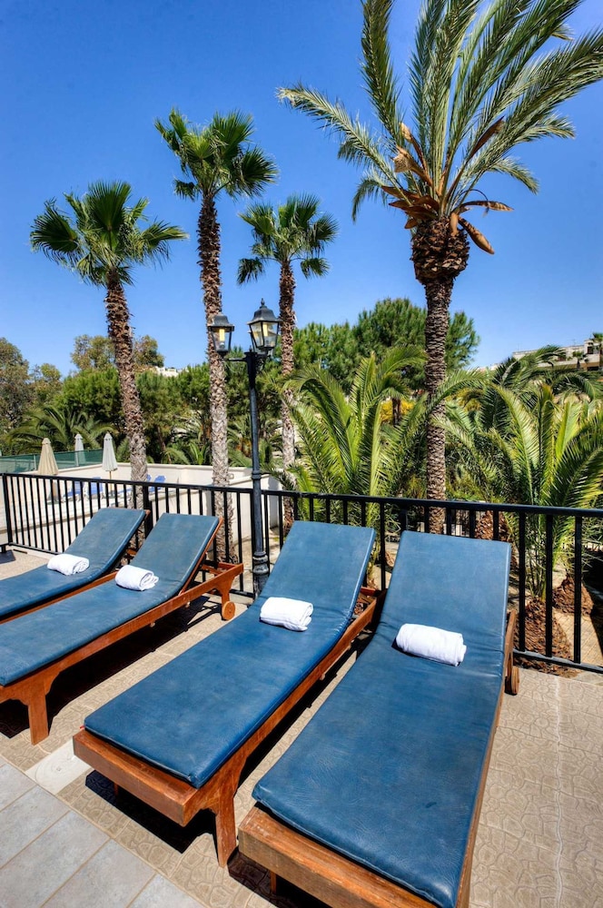 Villa Narcis - 2 Bedroom Villa With Private Pool