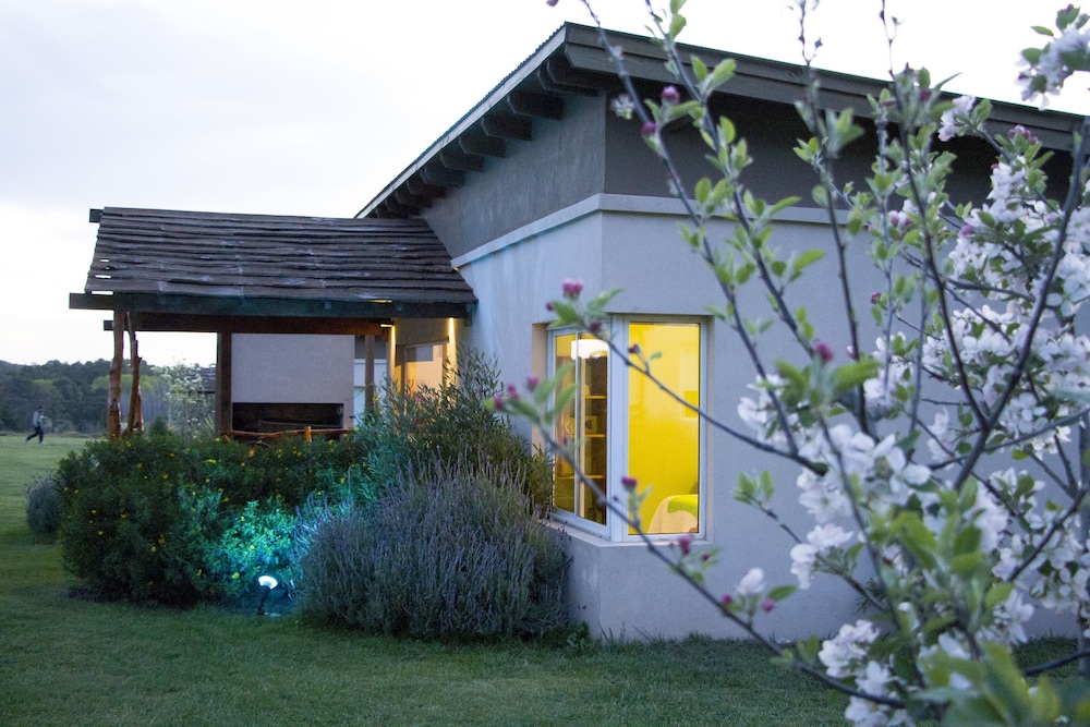 Ruca Haian. Cabañas Spa & Restó. Tandil