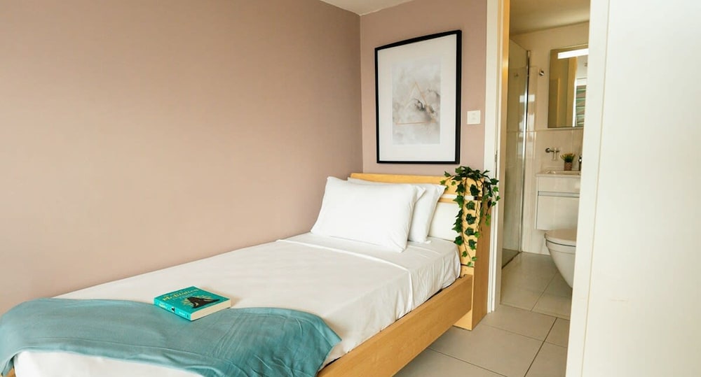Amazing Seafront Duplex Apartment Sliema