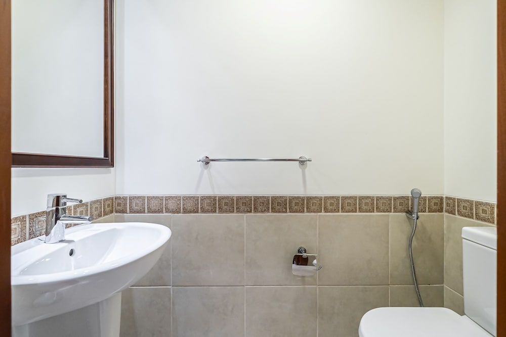 Fairmont South Residence 412