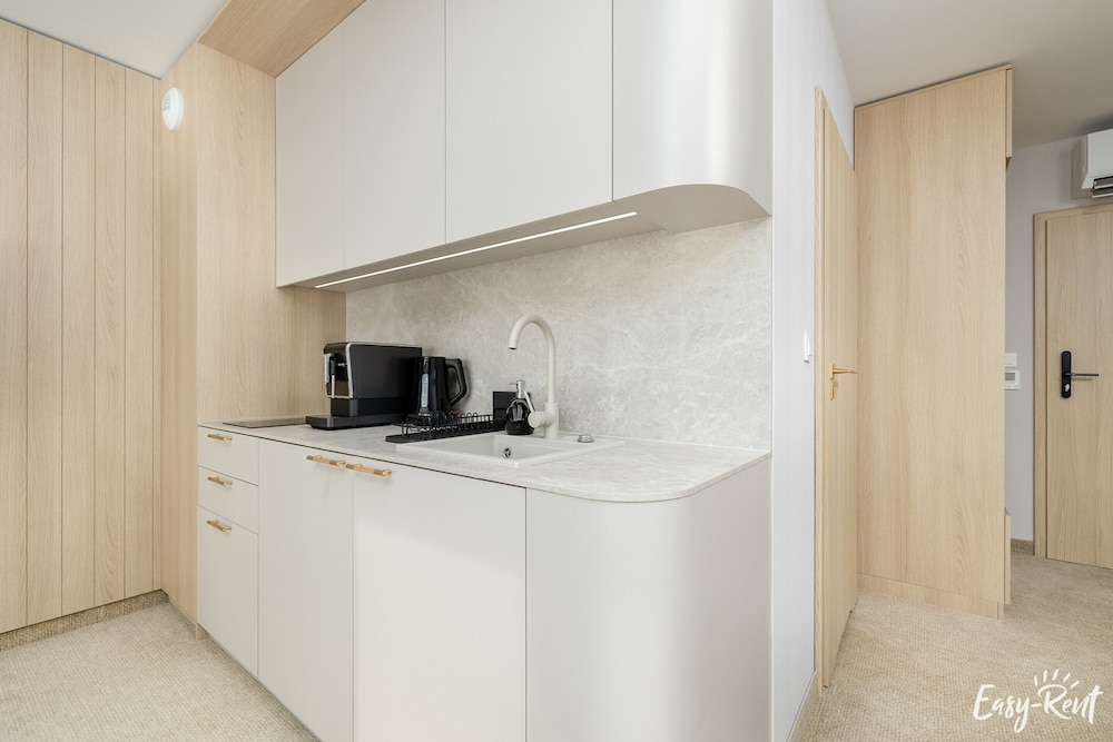 Apartment Lukecin Near Beach and Pool