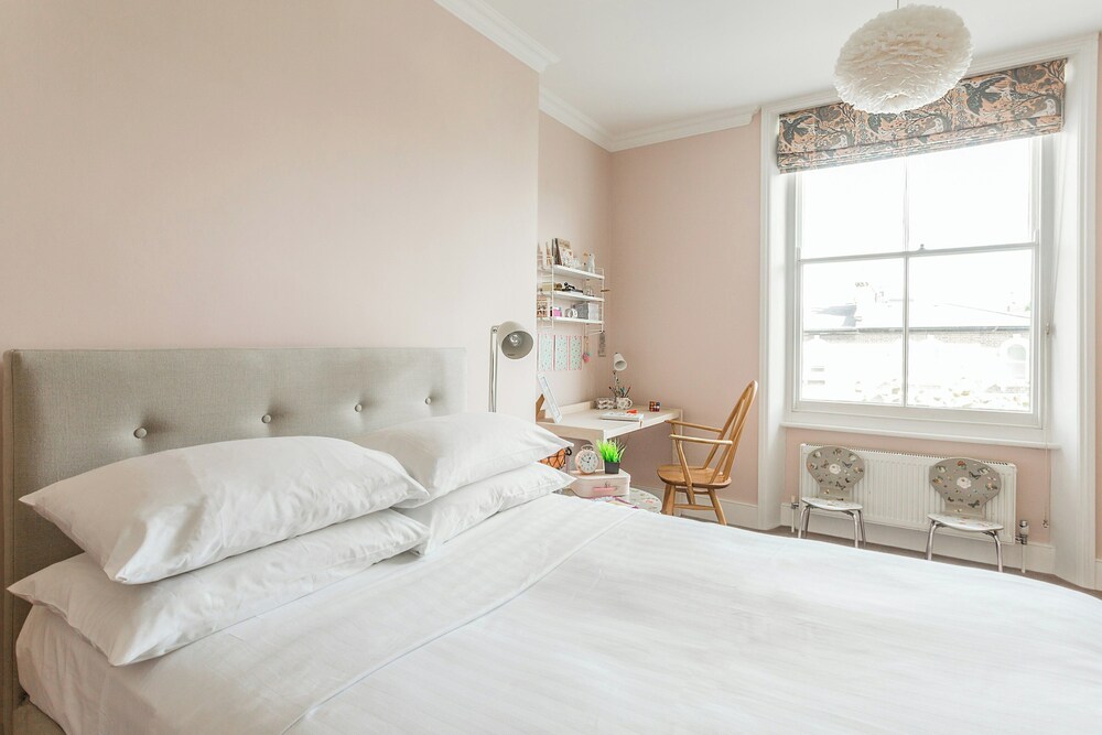 Leamington Road Villas II by Onefinestay