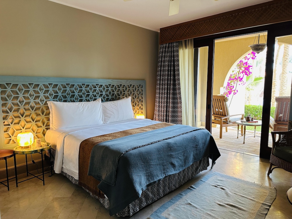 2-bed Flat in Four Seasons Hotel Sharm El Sheikh