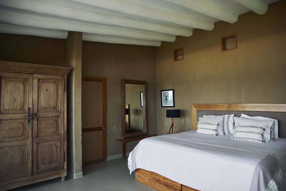 w Trendy 1BR w Pool in M Ncora