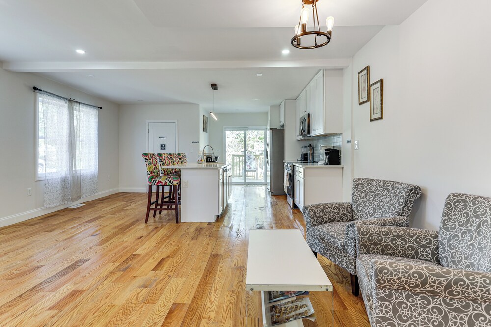 Pet-friendly Home w/ Spacious Yard in Avon!