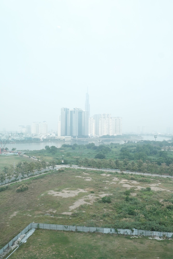 Metropole The Crest Thu Thiem Apartment