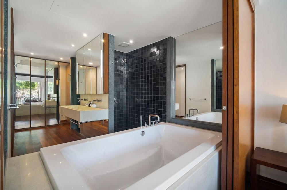 Surin 2BR Resort Condo With Seaview@chava
