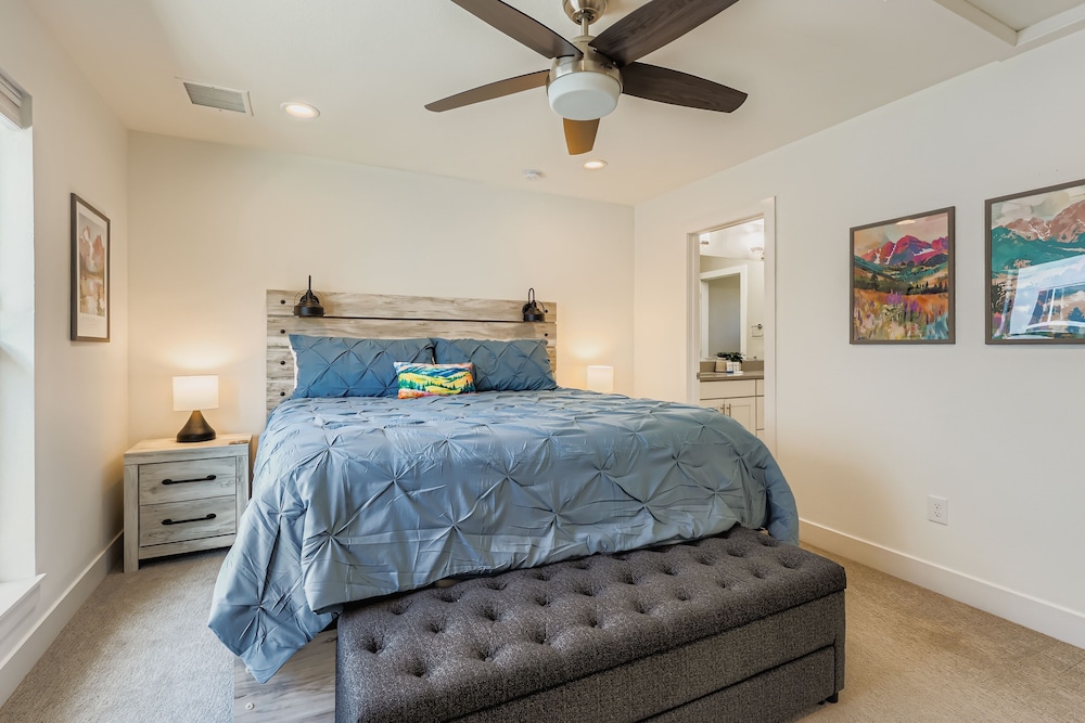 Lazy Rocky Retreat 2 Bedroom Home