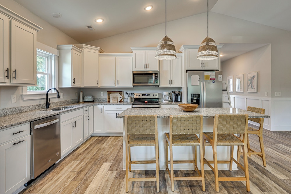 < 1 Mi to Beach: Home w/ Pool in Oak Island!