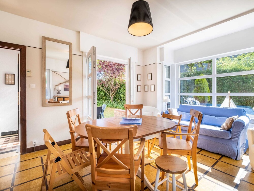 Apartment in Koksijde With Terrace & Garden