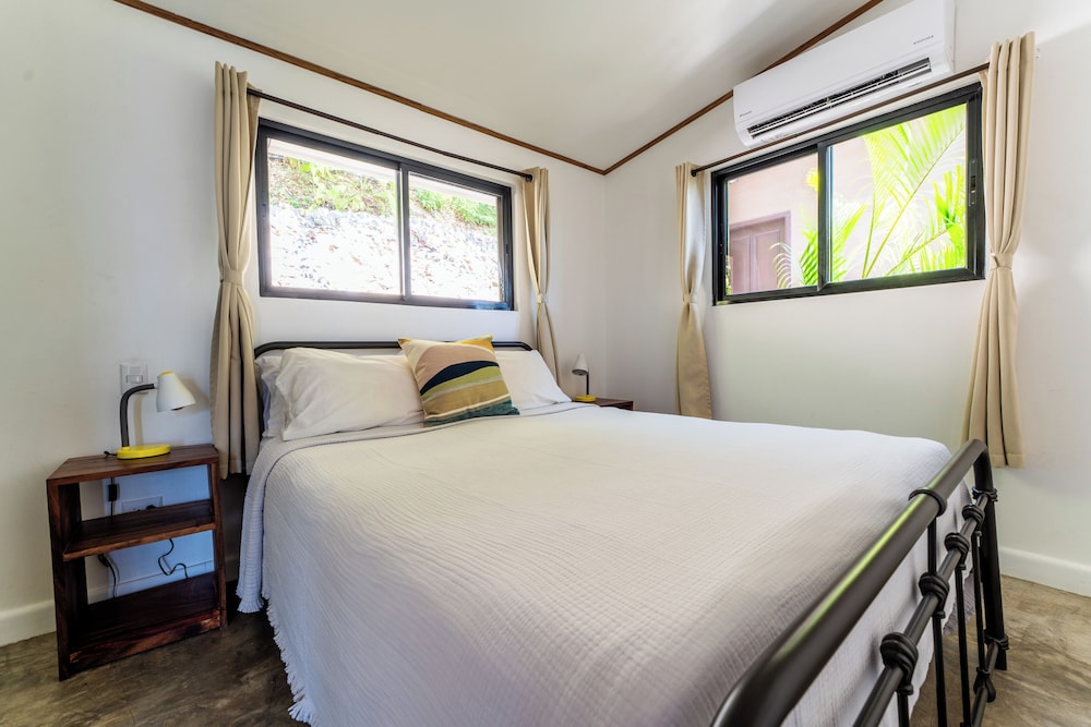 Sea View Paradise Retreat by Sea N' Rent