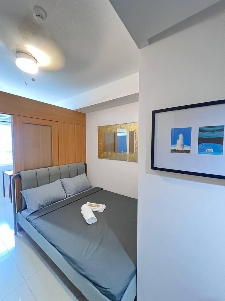 1 BR Shell Residences Facing amenities