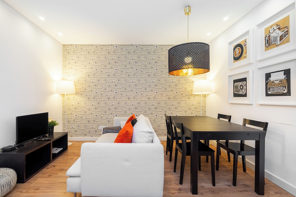 City Oasis Extravaganza: Lisbon'S Supreme Retreat