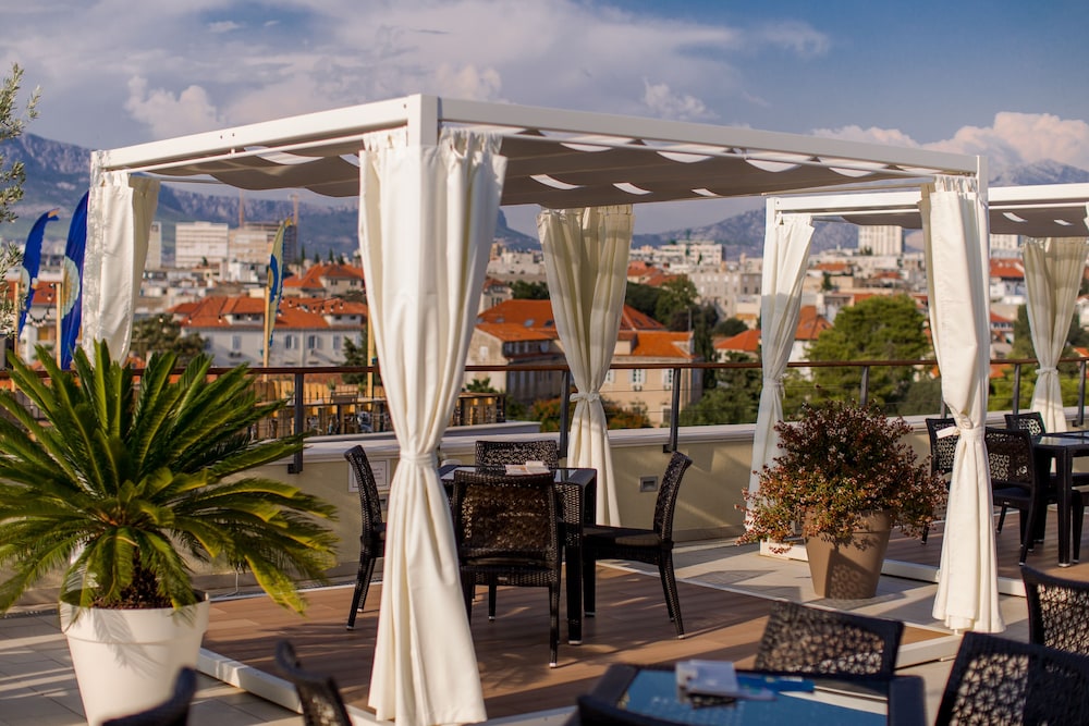 Cornaro Hotel 104