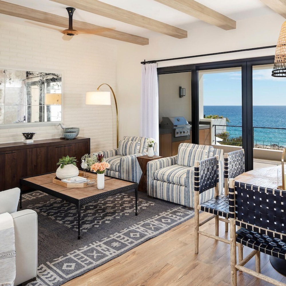 Oceanfront 3bd Penthouse Residence