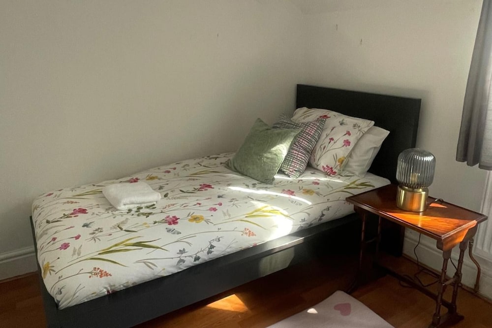 Grange Cottage Retreat in Bolton