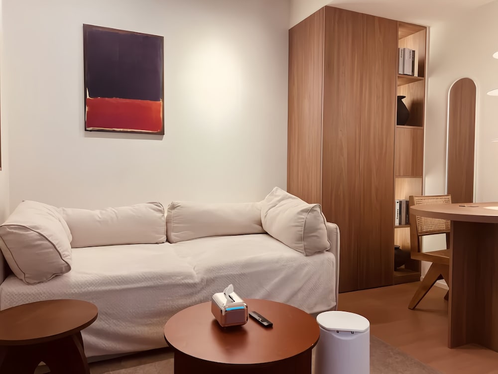 Shanghai Hills & Art Home