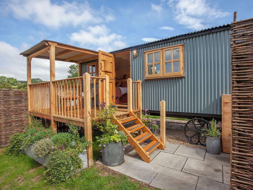 Spindleberry Hut