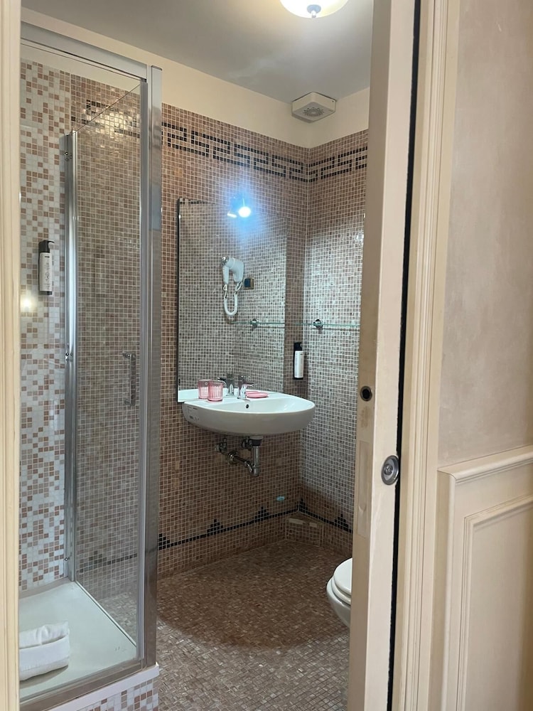 Dama Opera Elegantia Rooms