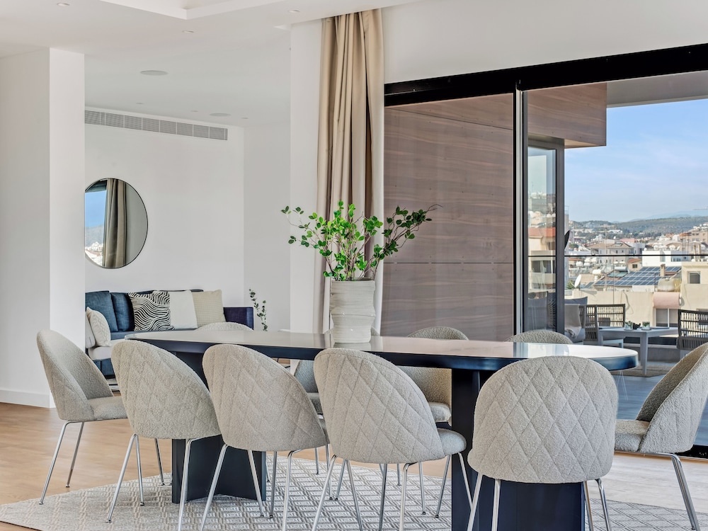 Sanders Crystal 2 Limassol