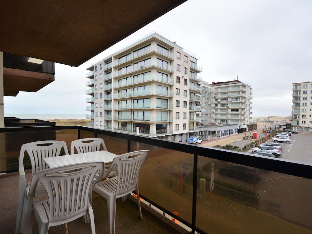 Apartment Oostduinkerke Near the Beach