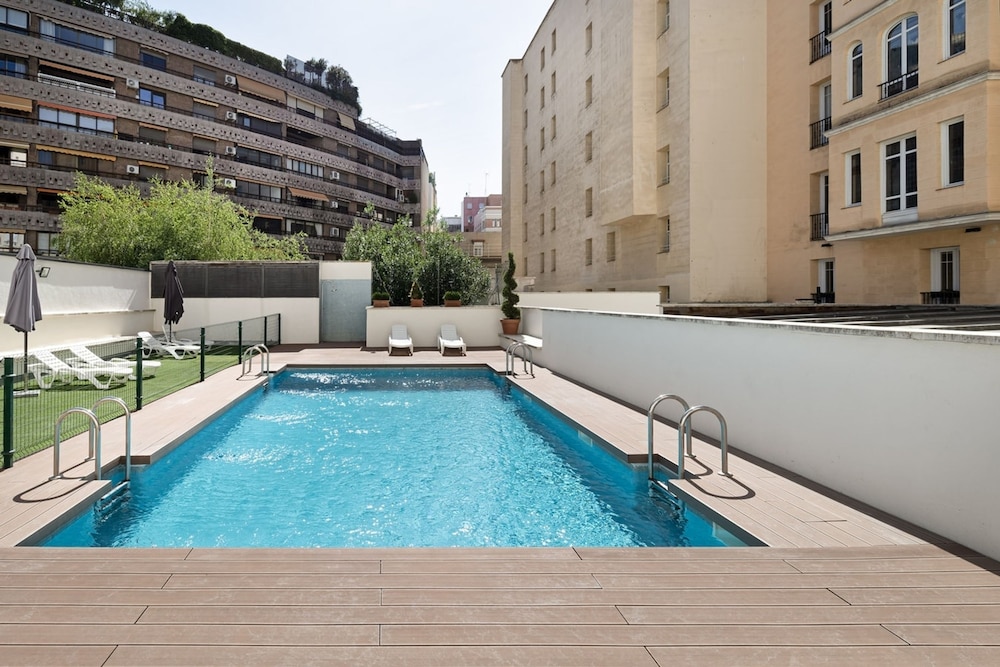 Gaeta - 1 Bedroom and Shared Pool in R os Rosas