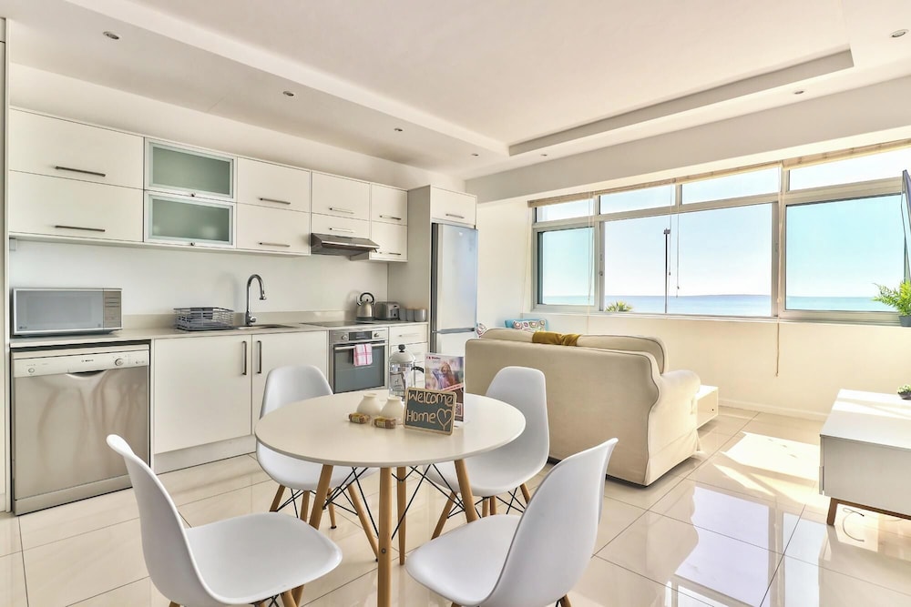 Mouille Point 1bed Apartment w View Seatide Studio